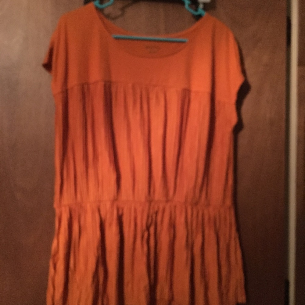 Merona pumpkin color peplum ruffle, pleated top.